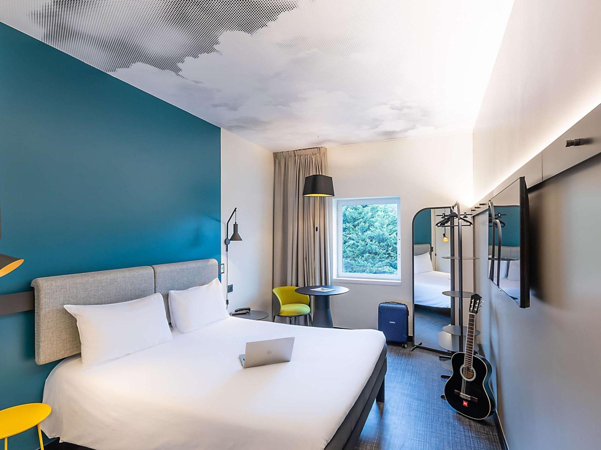 Hotel Ibis Lisboa Alfragide Amadora Eksteriør billede