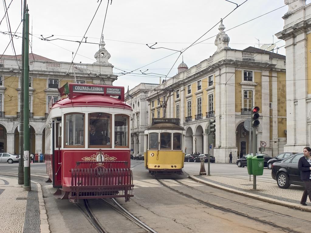 Hotel Ibis Lisboa Alfragide Amadora Eksteriør billede